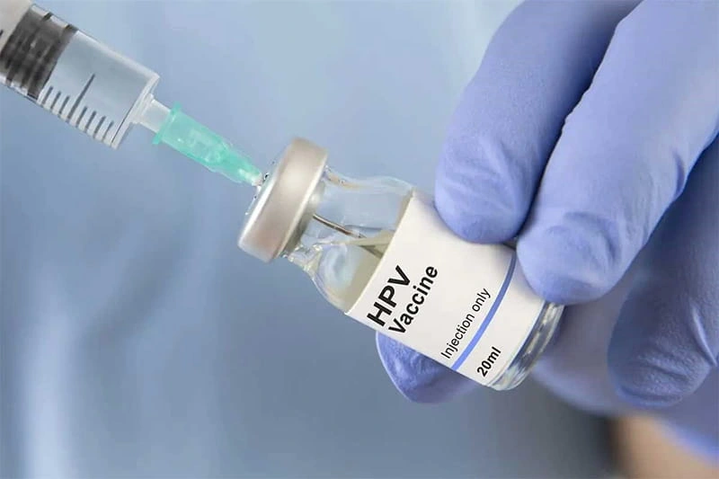 واکسن گارداسیل (HPV) برای مردان و زنان + عوارض